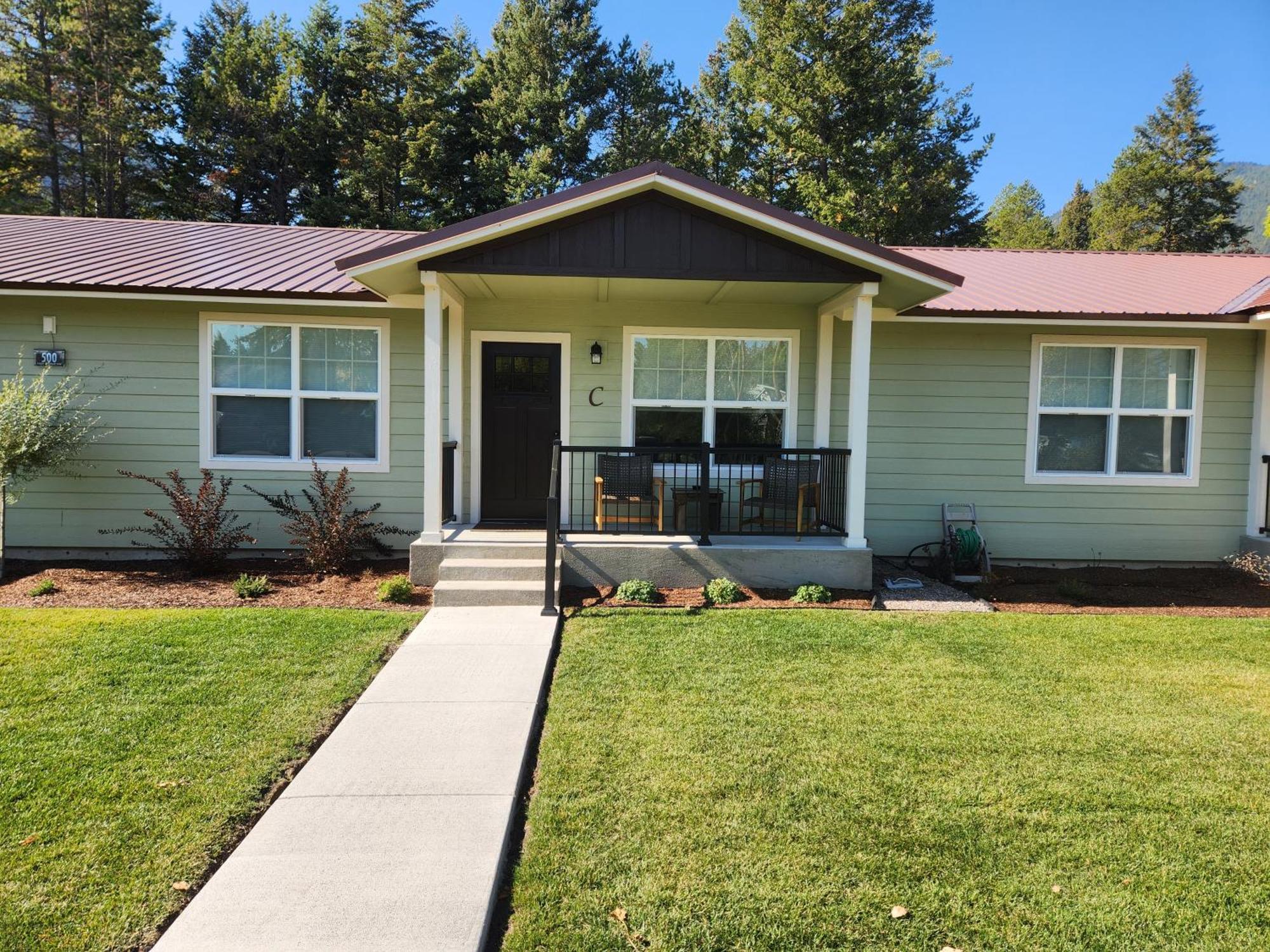 Beargrass Lodging & Rv Resort Hungry Horse Buitenkant foto
