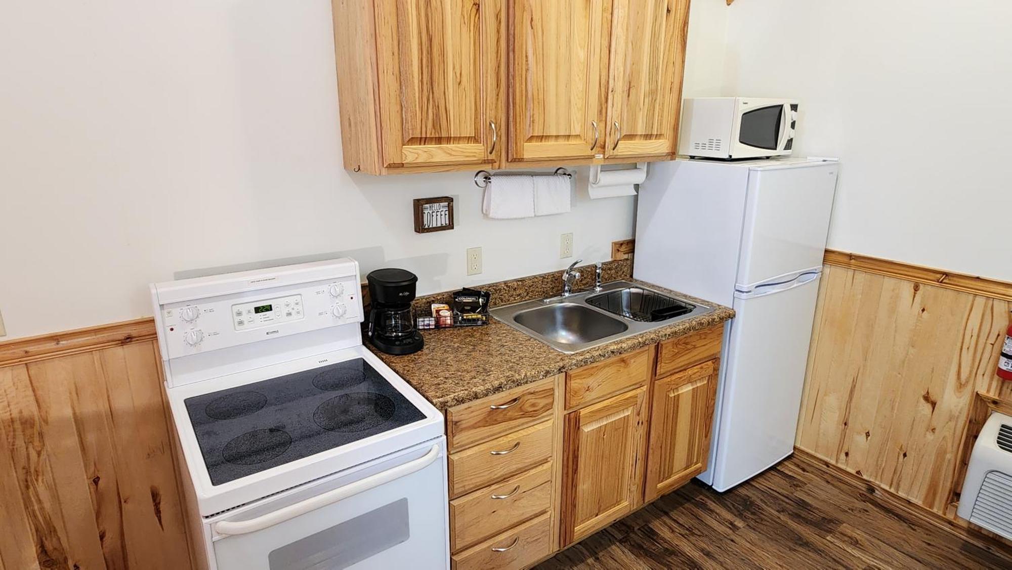 Beargrass Lodging & Rv Resort Hungry Horse Buitenkant foto