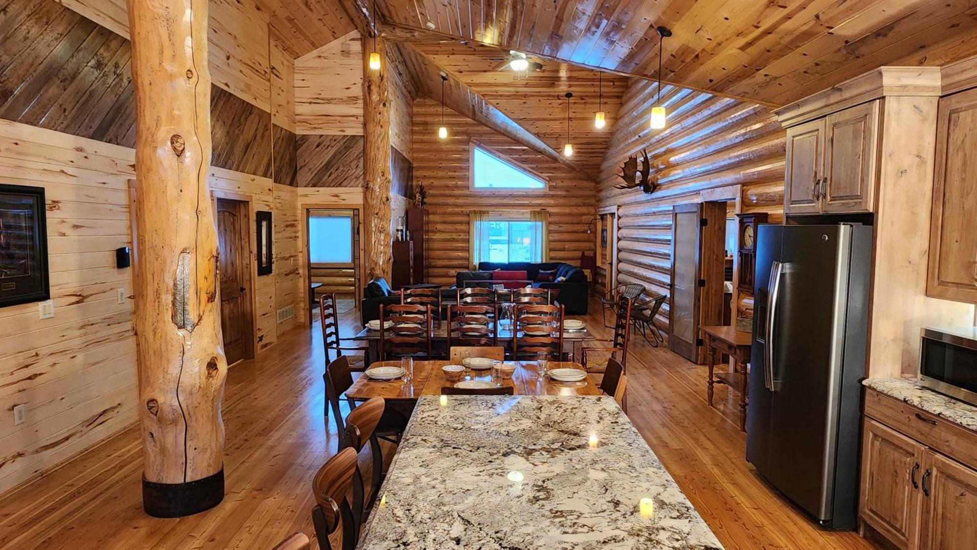 Beargrass Lodging & Rv Resort Hungry Horse Buitenkant foto