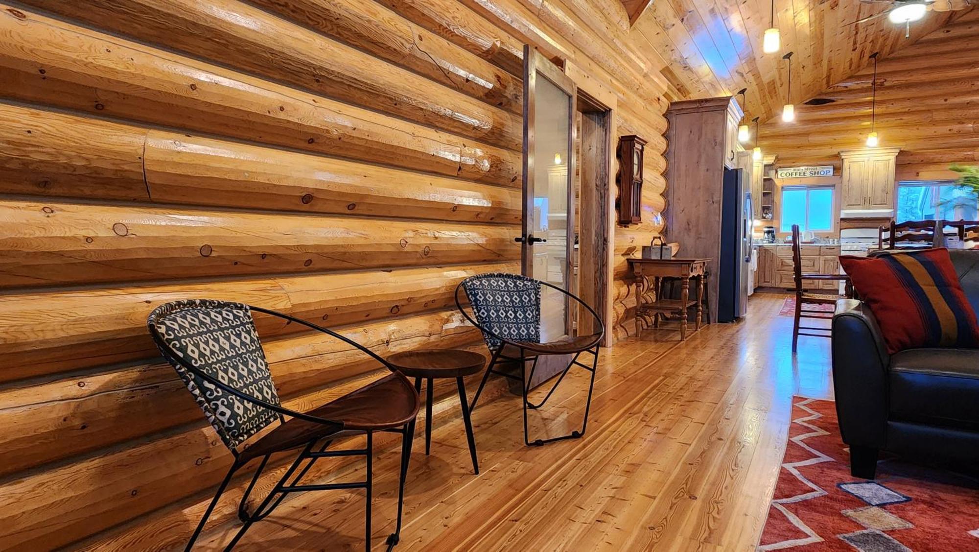 Beargrass Lodging & Rv Resort Hungry Horse Buitenkant foto