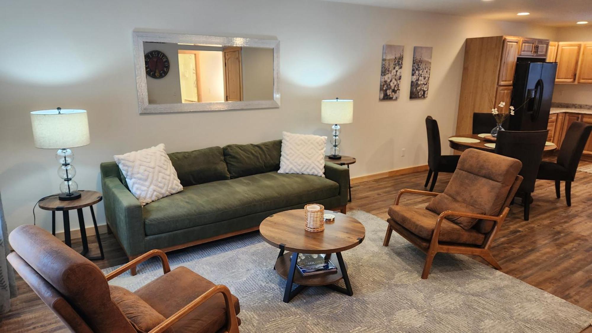 Beargrass Lodging & Rv Resort Hungry Horse Buitenkant foto